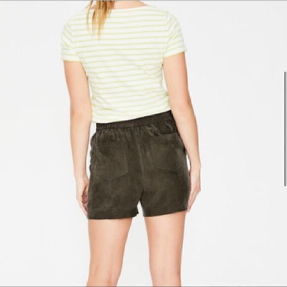 BODEN Talia Shorts Army Green - Picture 4 of 9